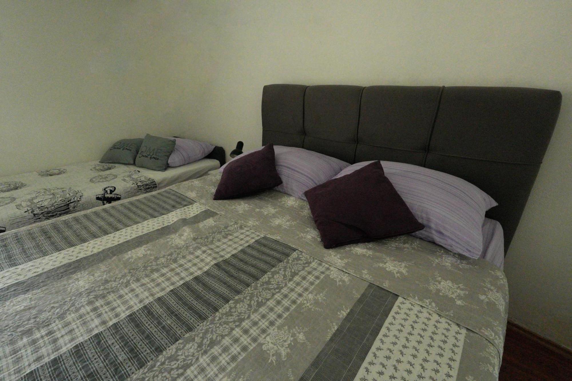 Apartmani Kezic Drvenik 德尔韦尼克 外观 照片