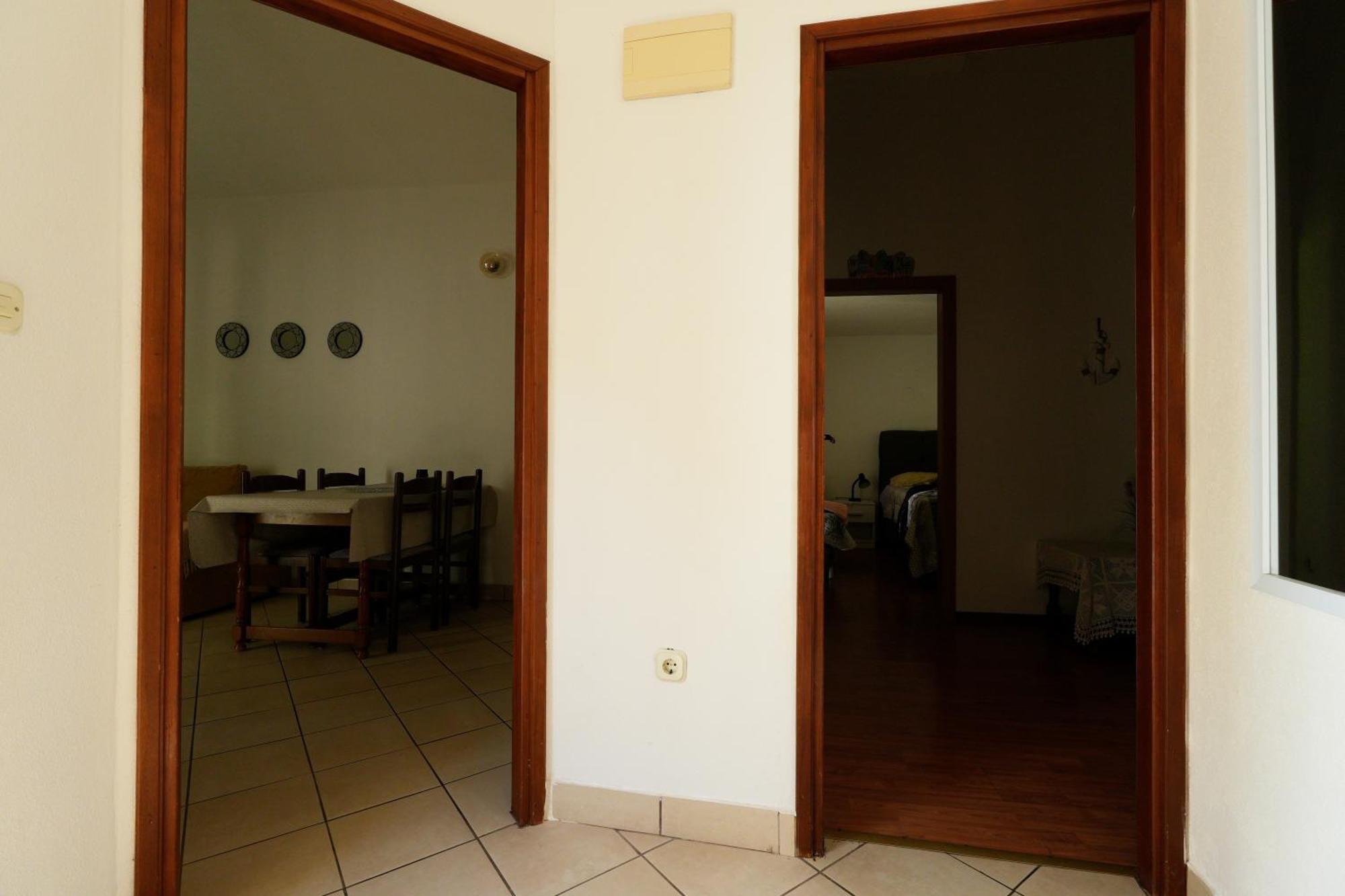 Apartmani Kezic Drvenik 德尔韦尼克 外观 照片