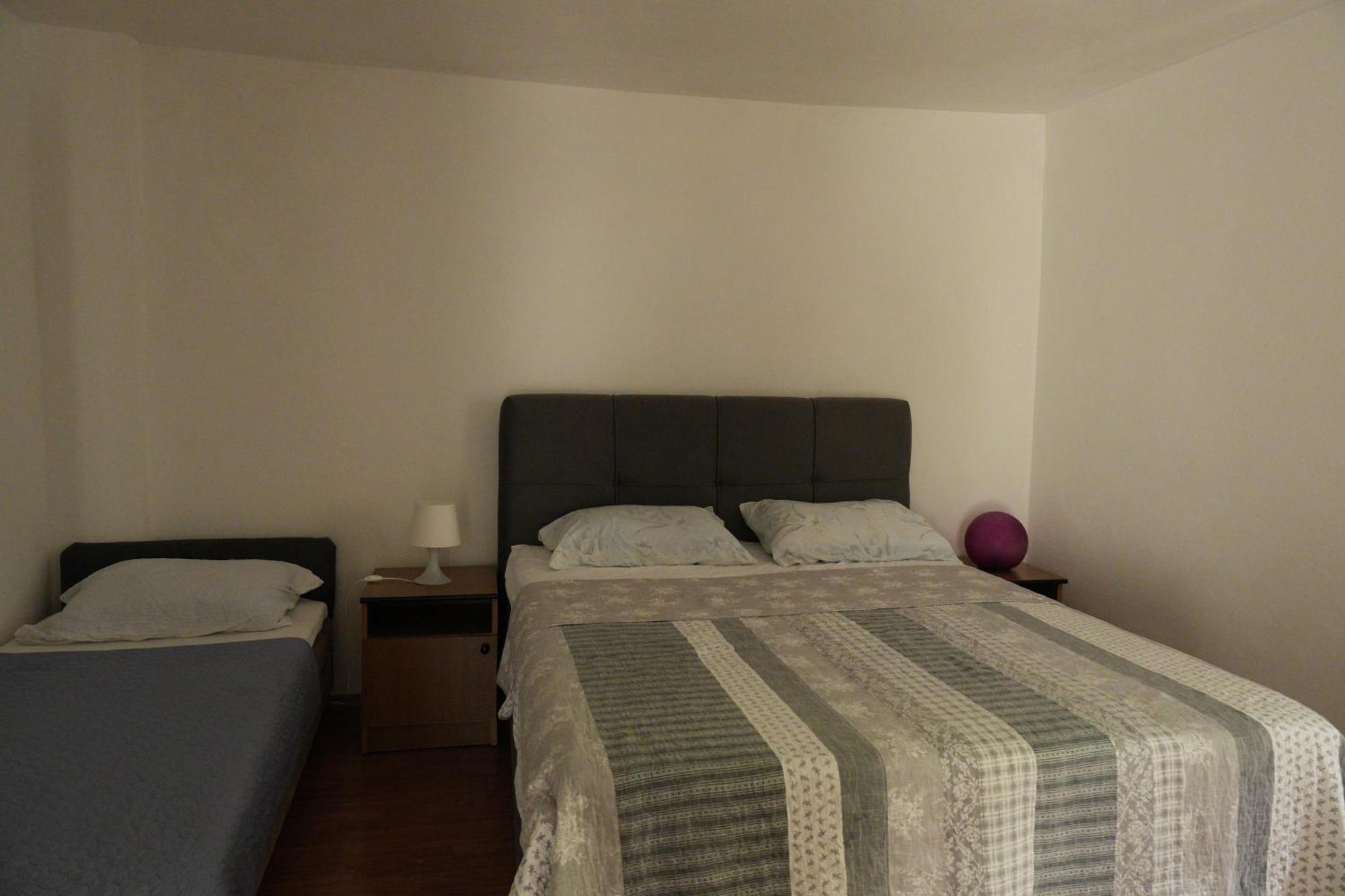 Apartmani Kezic Drvenik 德尔韦尼克 外观 照片