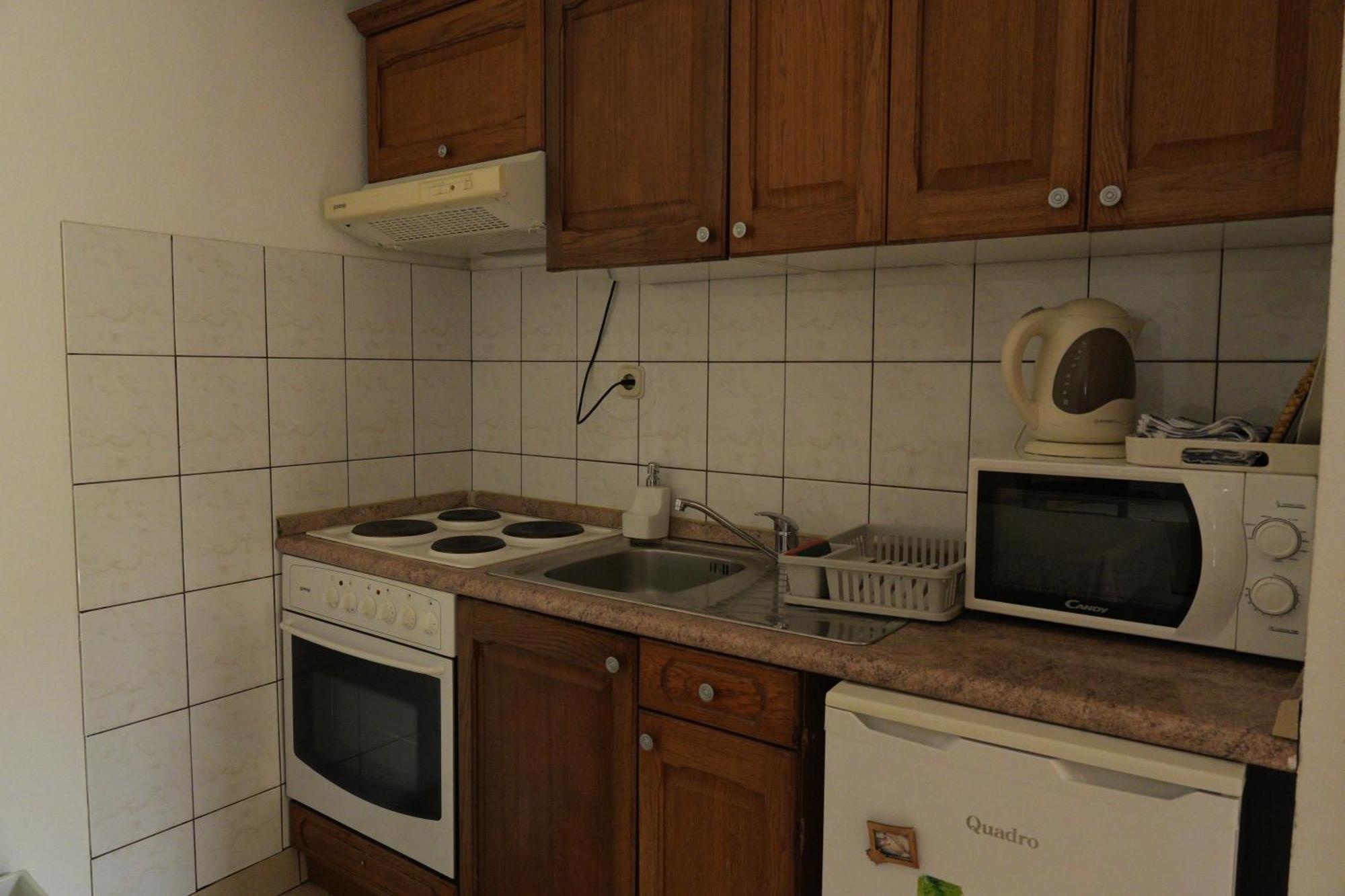 Apartmani Kezic Drvenik 德尔韦尼克 外观 照片